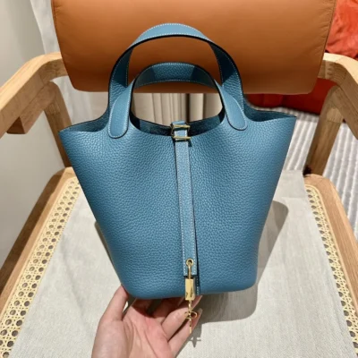 Hr - Picotin Clemence - Blue Jean