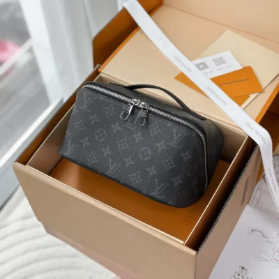 LV - Toiletry Bag Monogram Eclipse