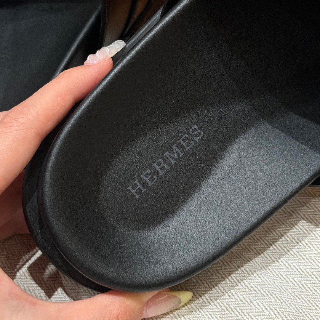 Hermxs - Jackson sandals in Noir calfskin - الصورة 6