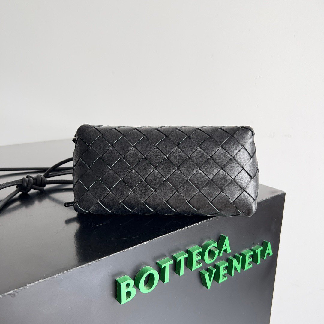 Bottxga - Black - Image 3