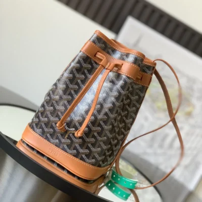 GY - Petit Flot Bucket Bag