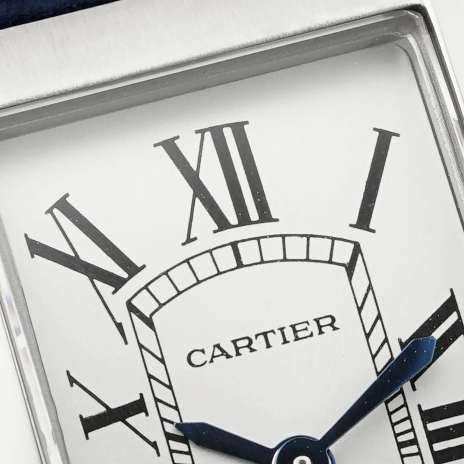 Tank Americaine watch - Image 3