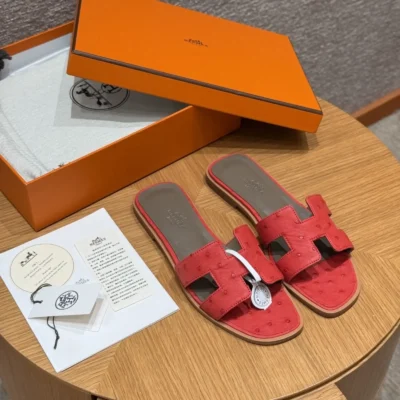 Hr - Oran Ostrich - Rouge Casaque