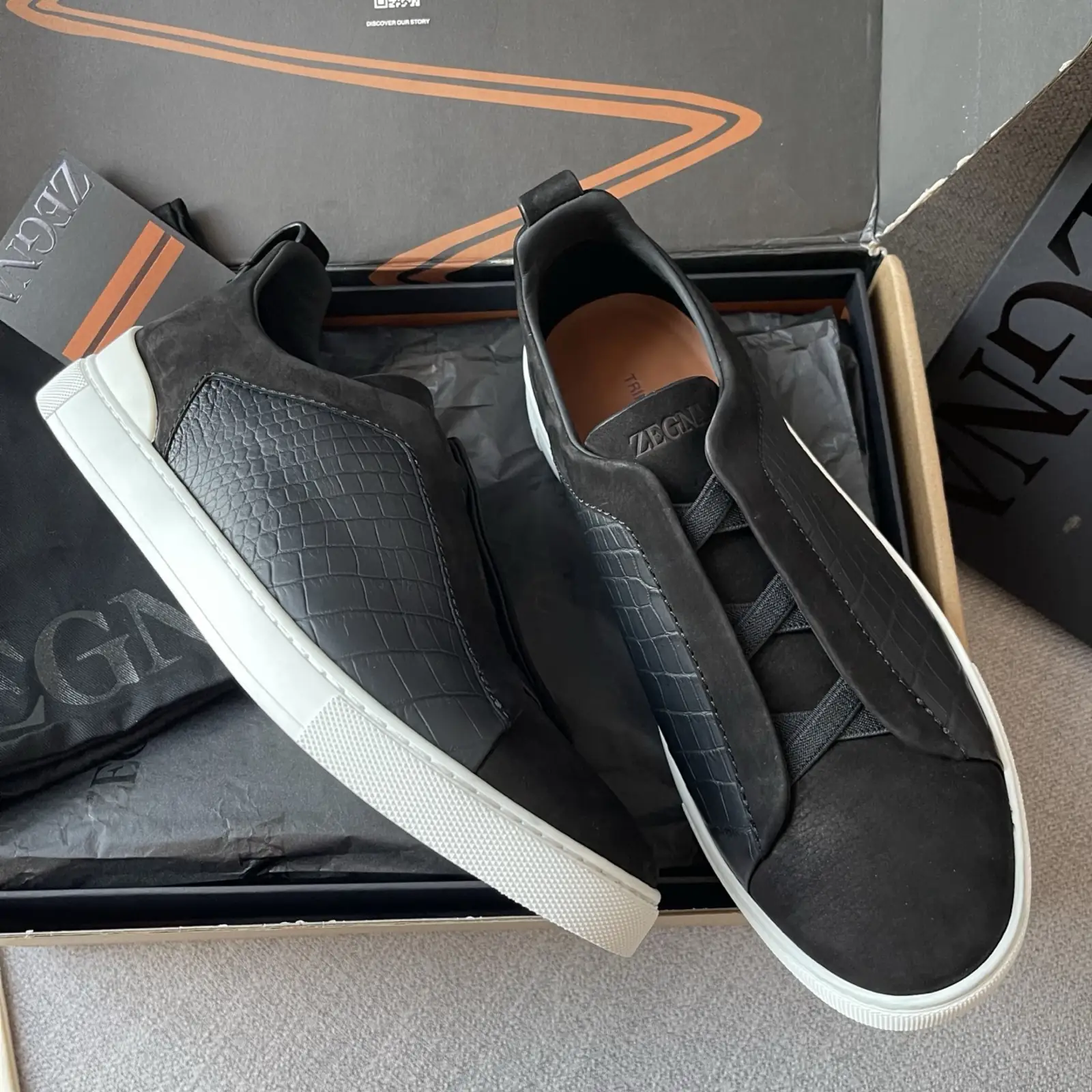 Zegnax - Black Crocodile triple stitch - Image 4