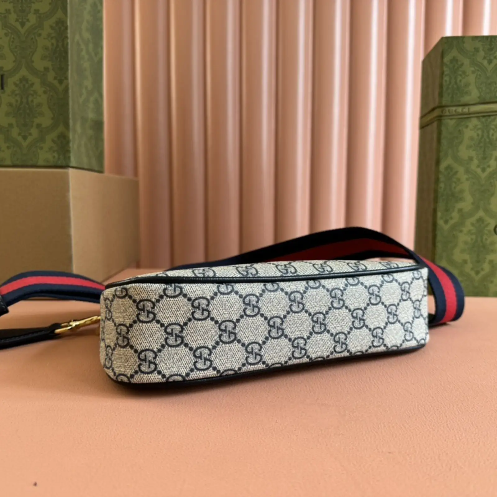 Small Ophidia Shoulder Bag in GG Supreme Canvas Gold hardware - Image 3