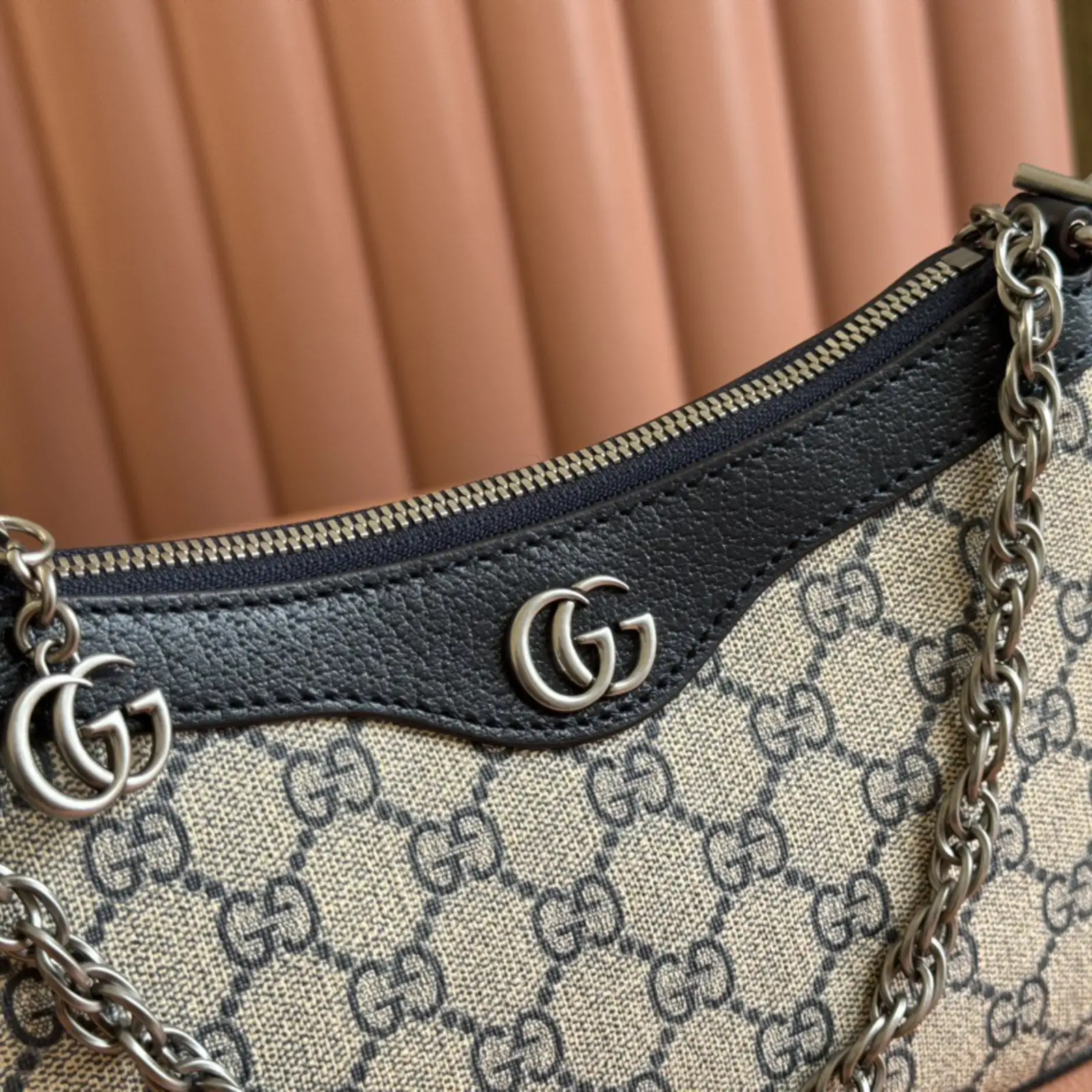 Small Ophidia Shoulder Bag in GG Supreme Canvas Silver hardware - Image 5