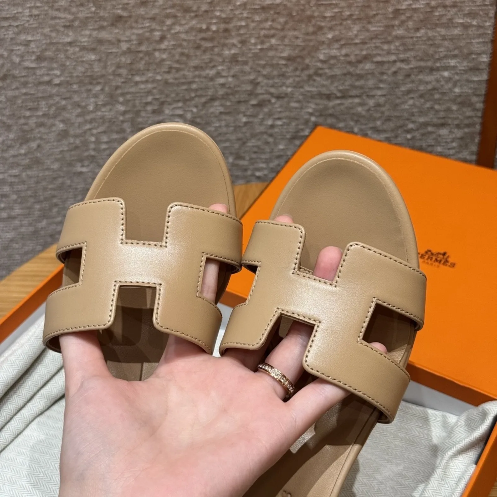 Oasis Sandals Beige Lin - Image 3