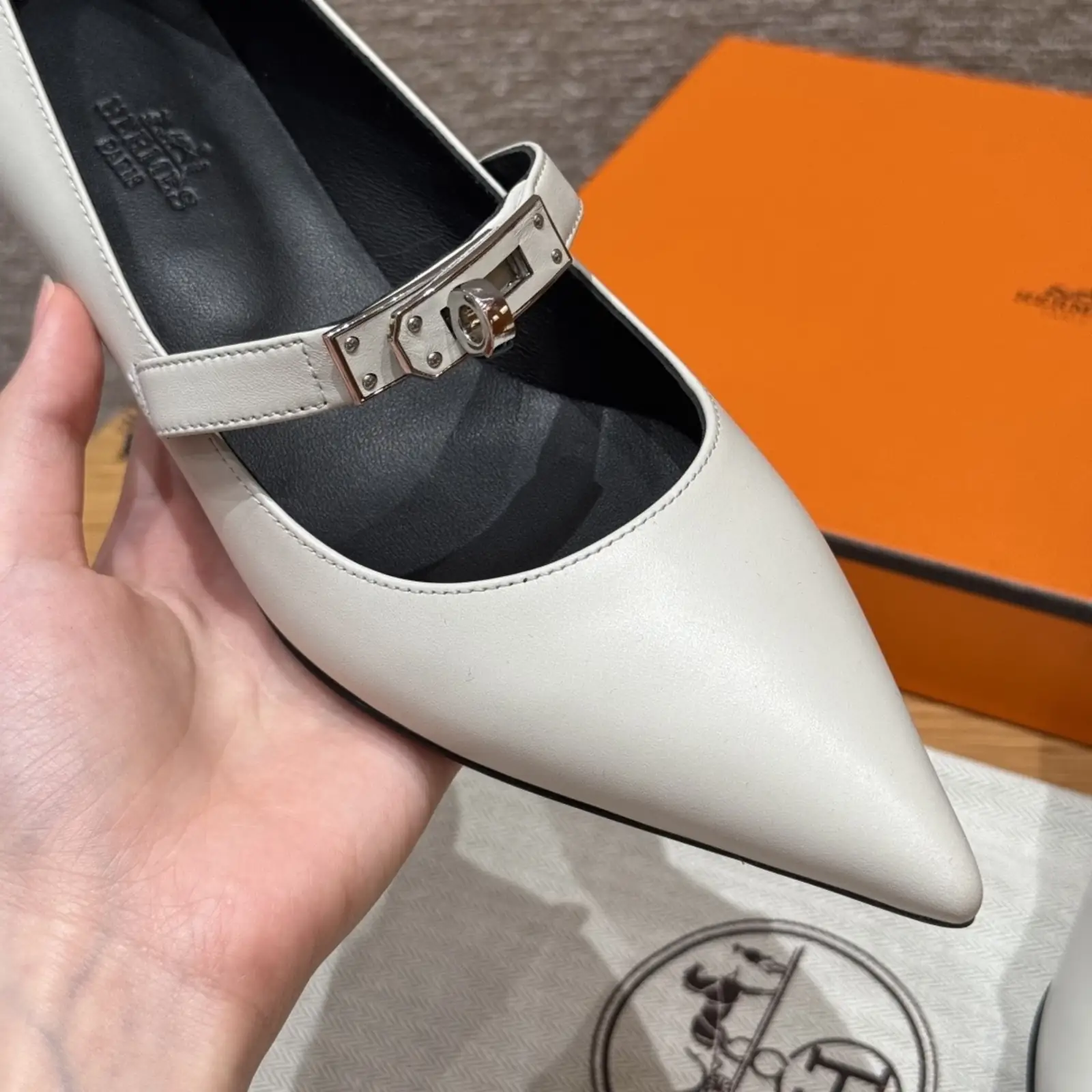 Kiara 40 Pump Light Gray - Image 2