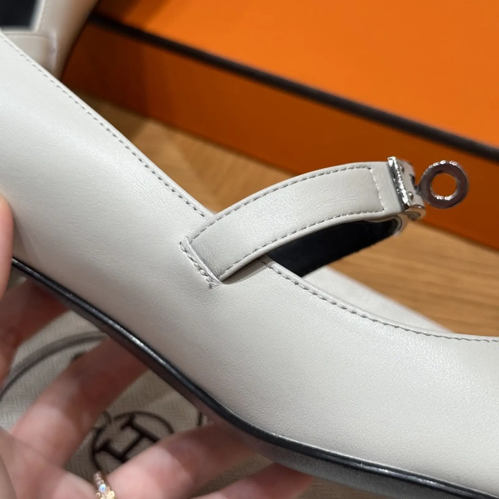 Kiara 40 Pump Light Gray - Image 4