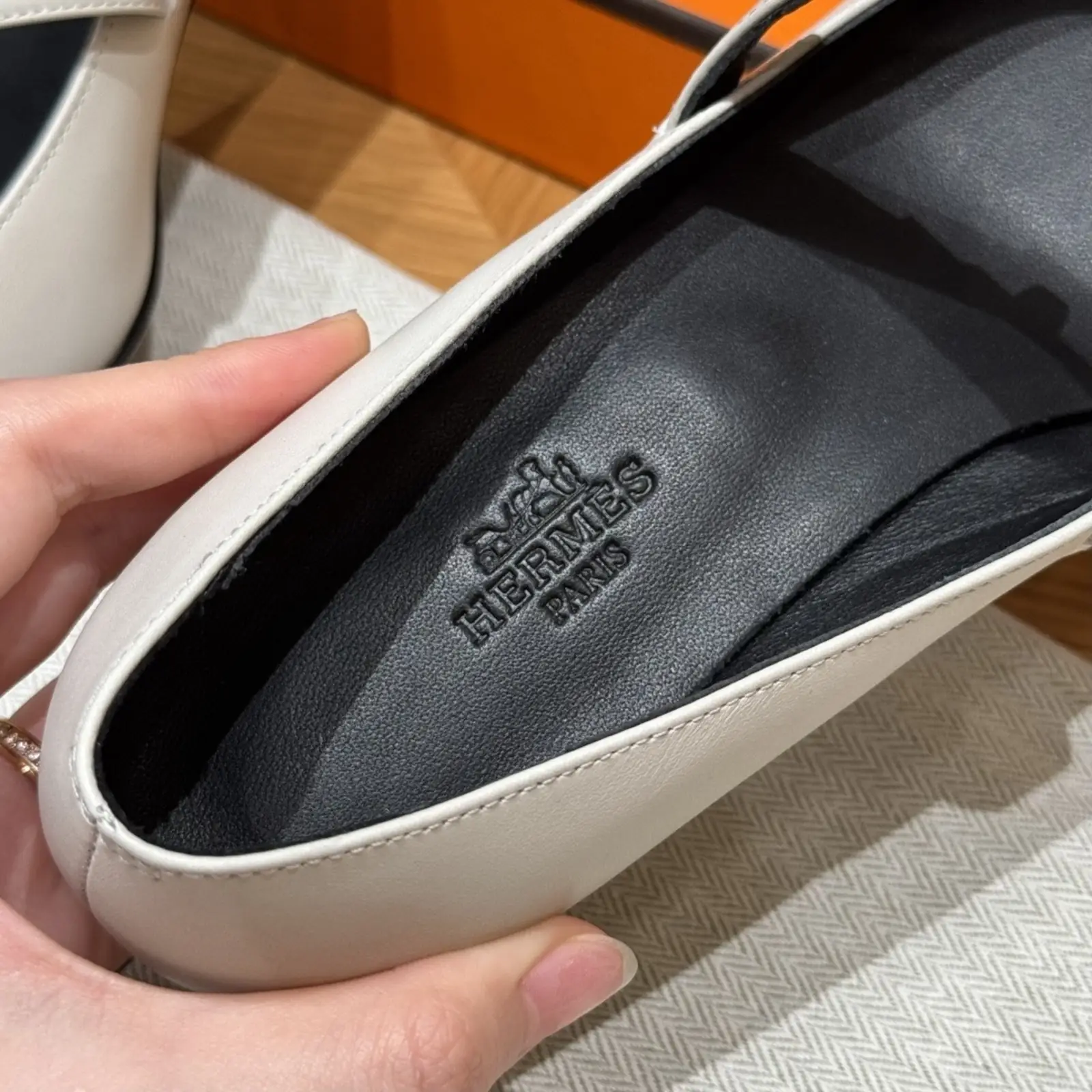 Kiara 40 Pump Light Gray - Image 6