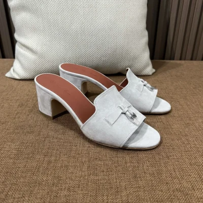 Summer Charms Light Gray