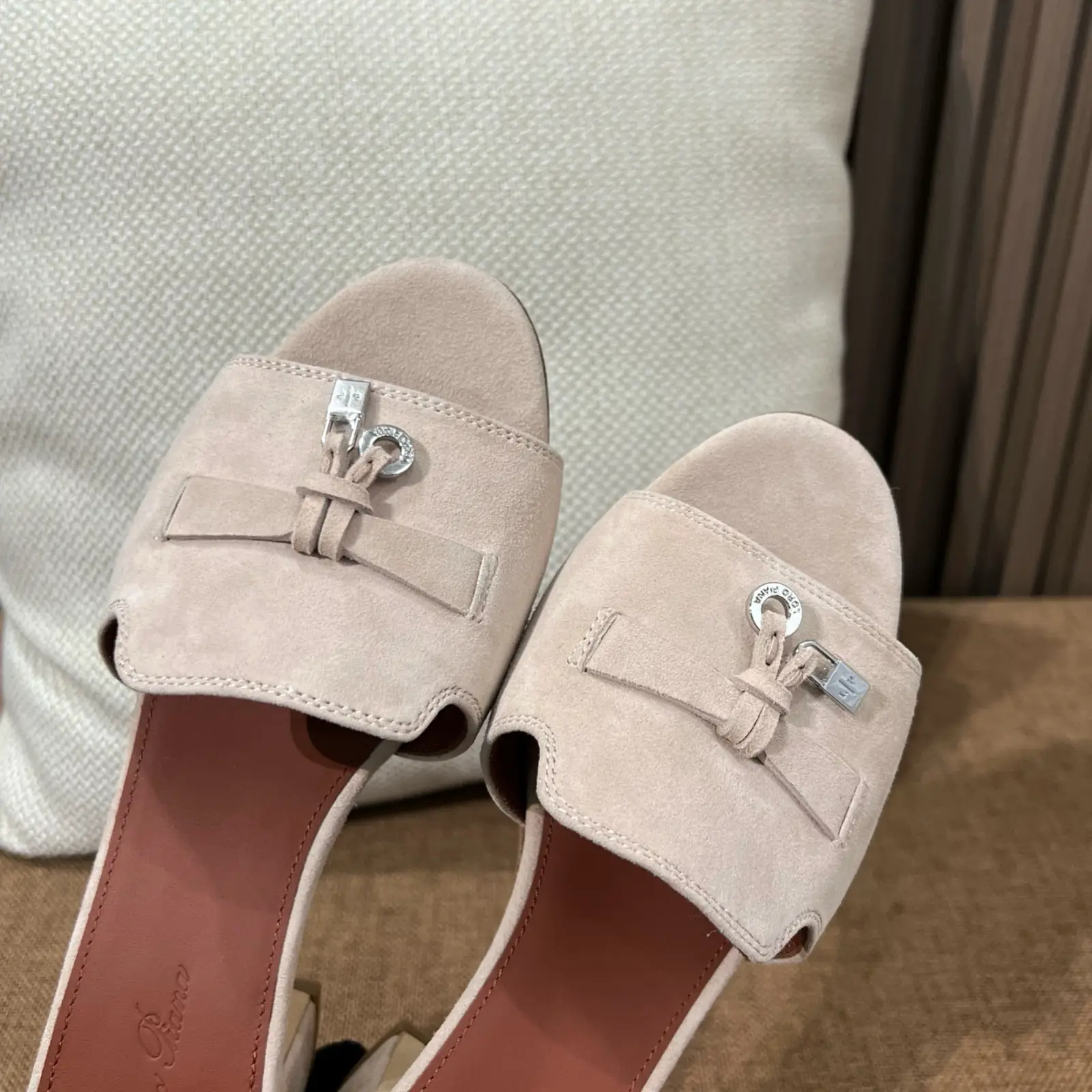 Summer Charms Light Beige - Image 2