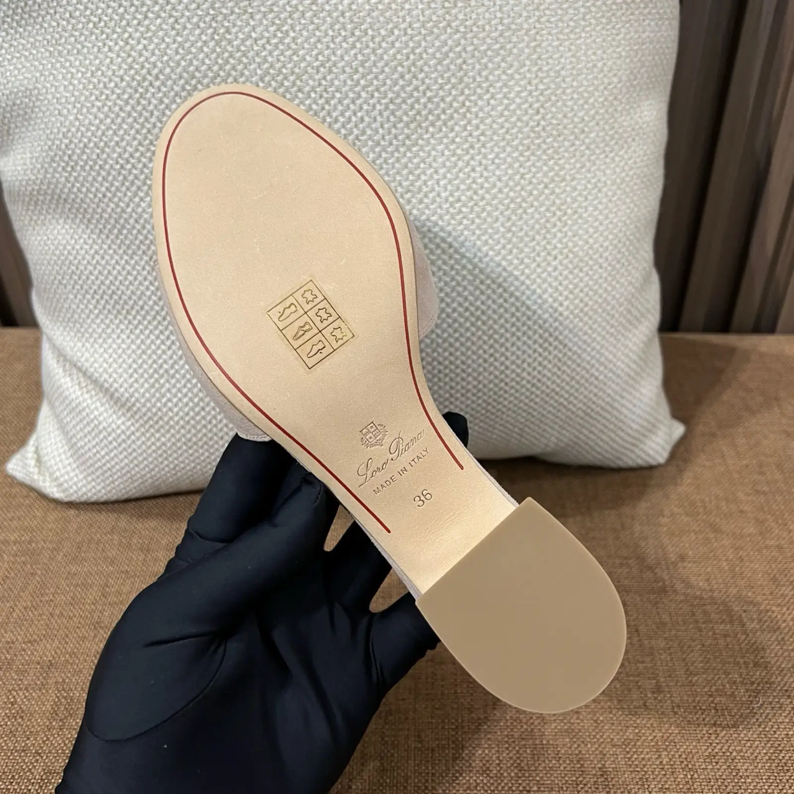 Summer Charms Light Beige - Image 3