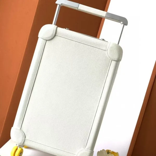 Cabin Suitcase Craie