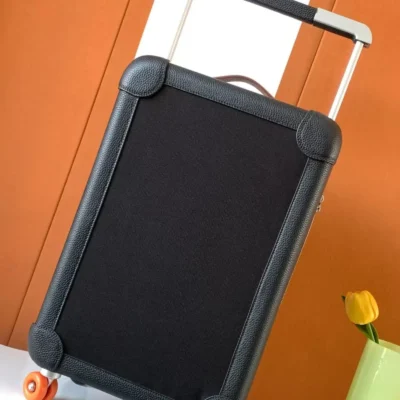 Cabin Suitcase R.M.S Noir