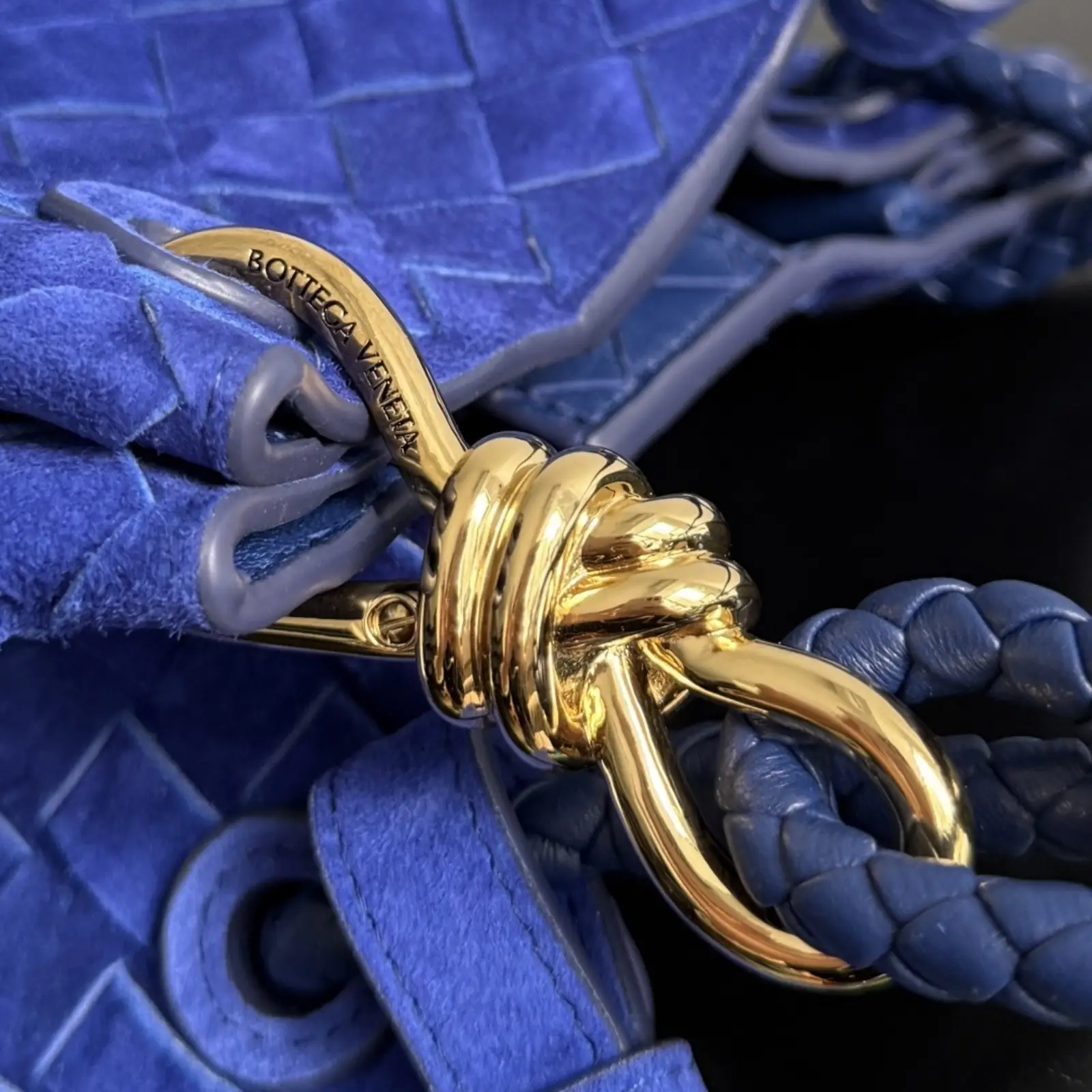 BV Parachute Suede - Image 7