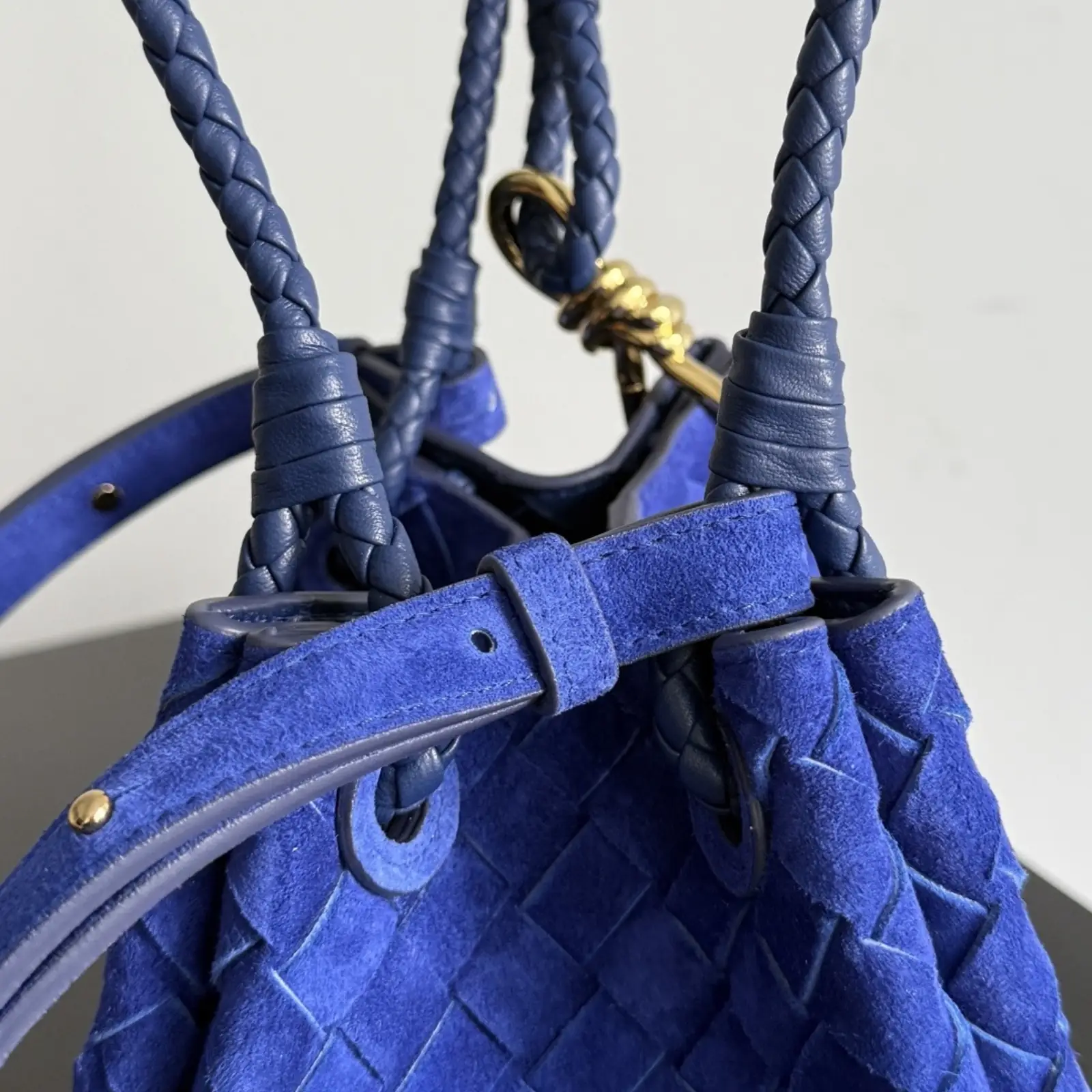 BV Parachute Suede - Image 6