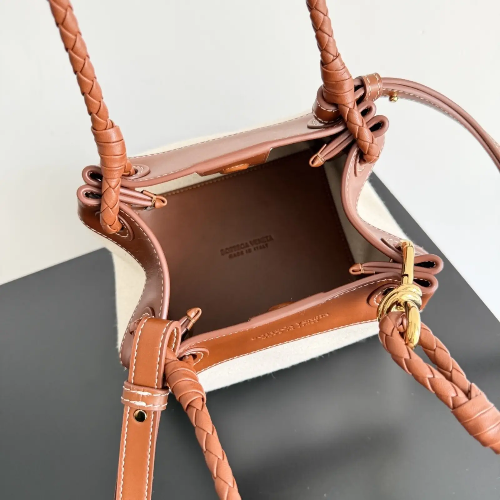 BV Parachute Natural - Image 7