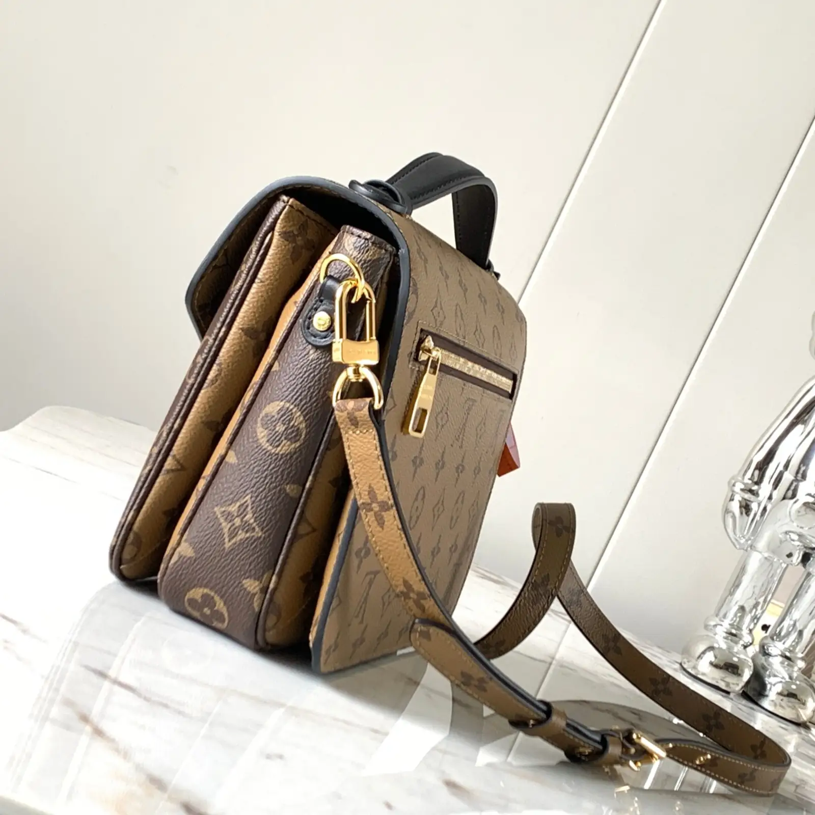 LV Metis Reverse Canvas - Image 2