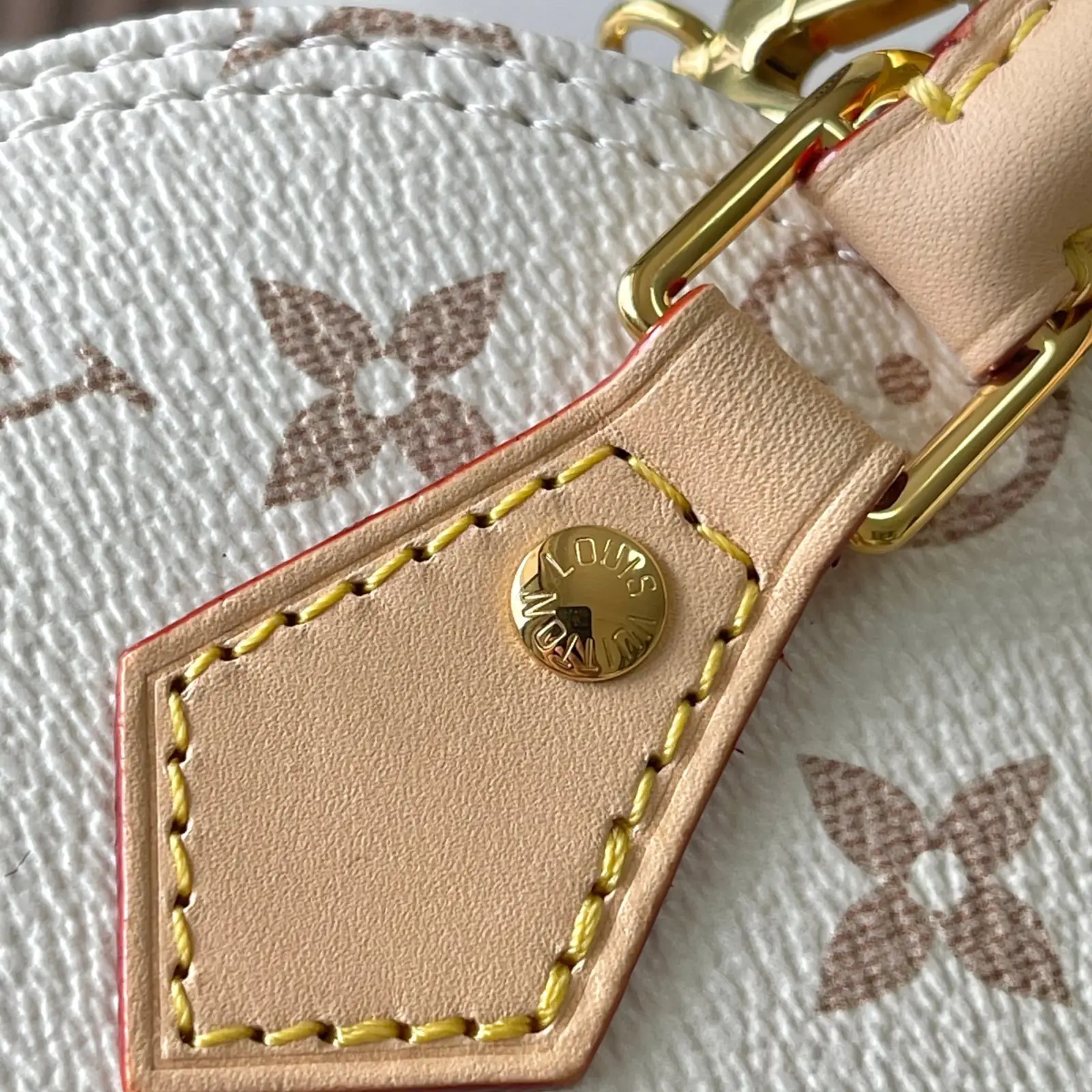 LV Alma BB White - Image 3