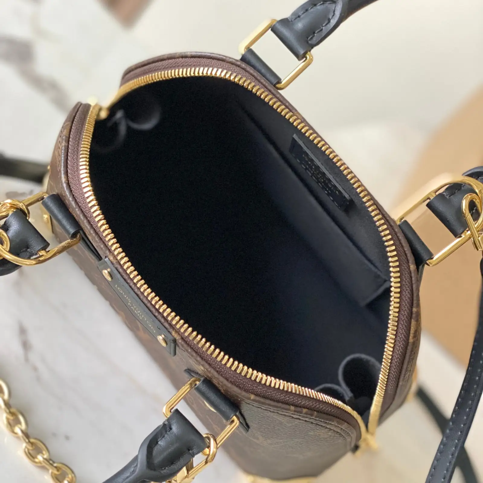 LV Alma Trunk BB - Image 6