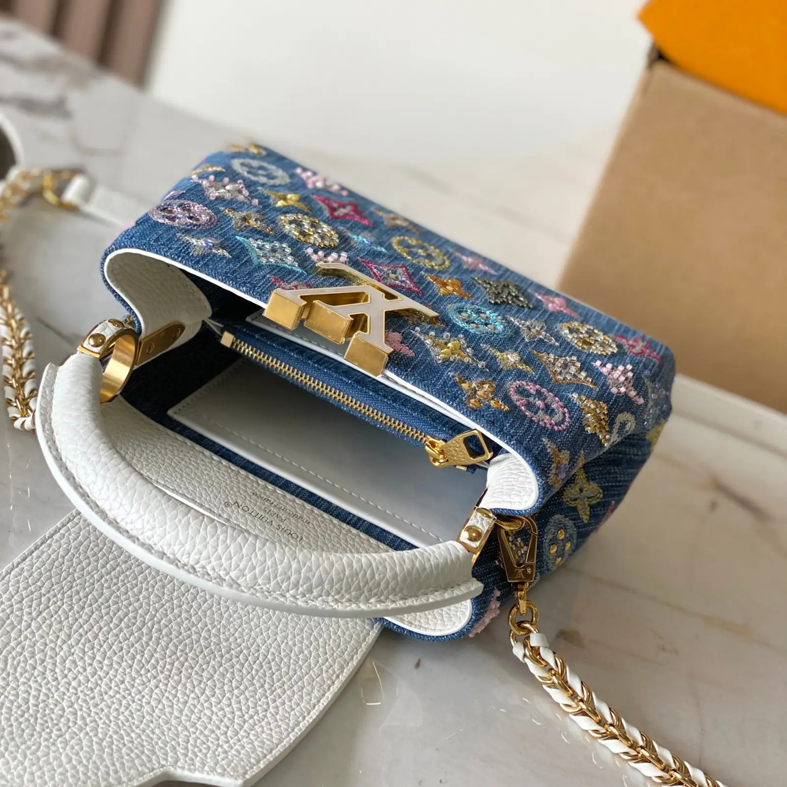 LV Capucines mini Denim Blue - Image 6
