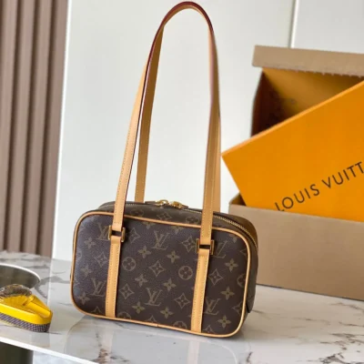 LV Vintage Cite
