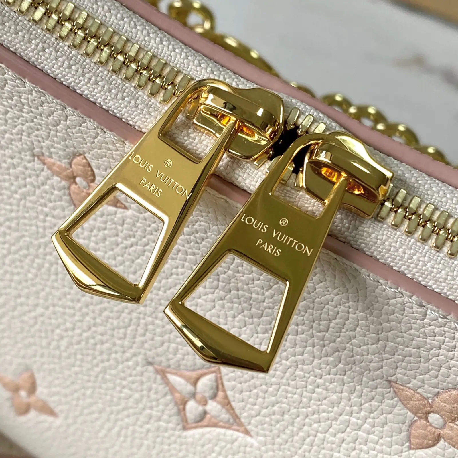 LV Boulonge Empreinte - Image 4