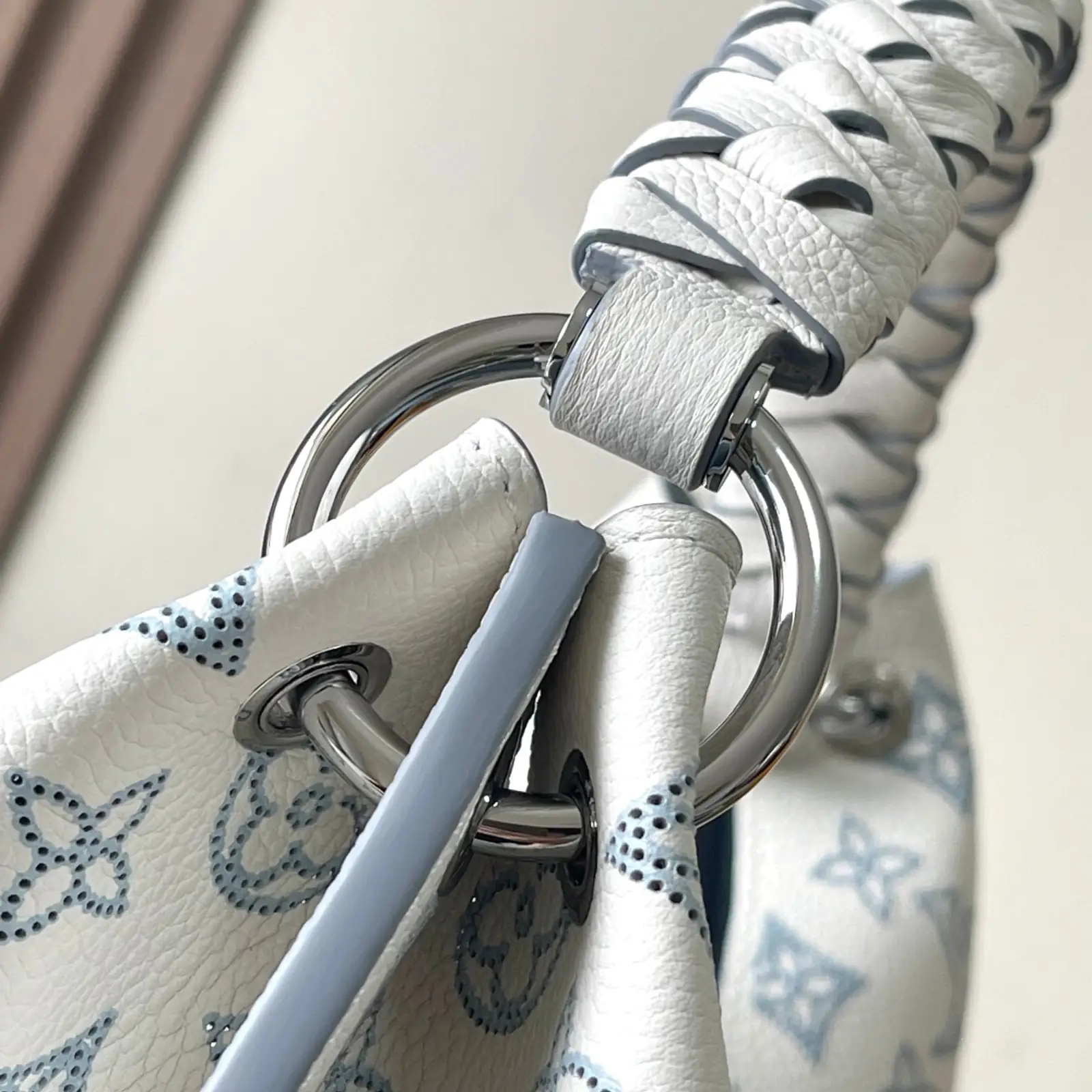 LV Carmel Mahina Taurillon - Image 3