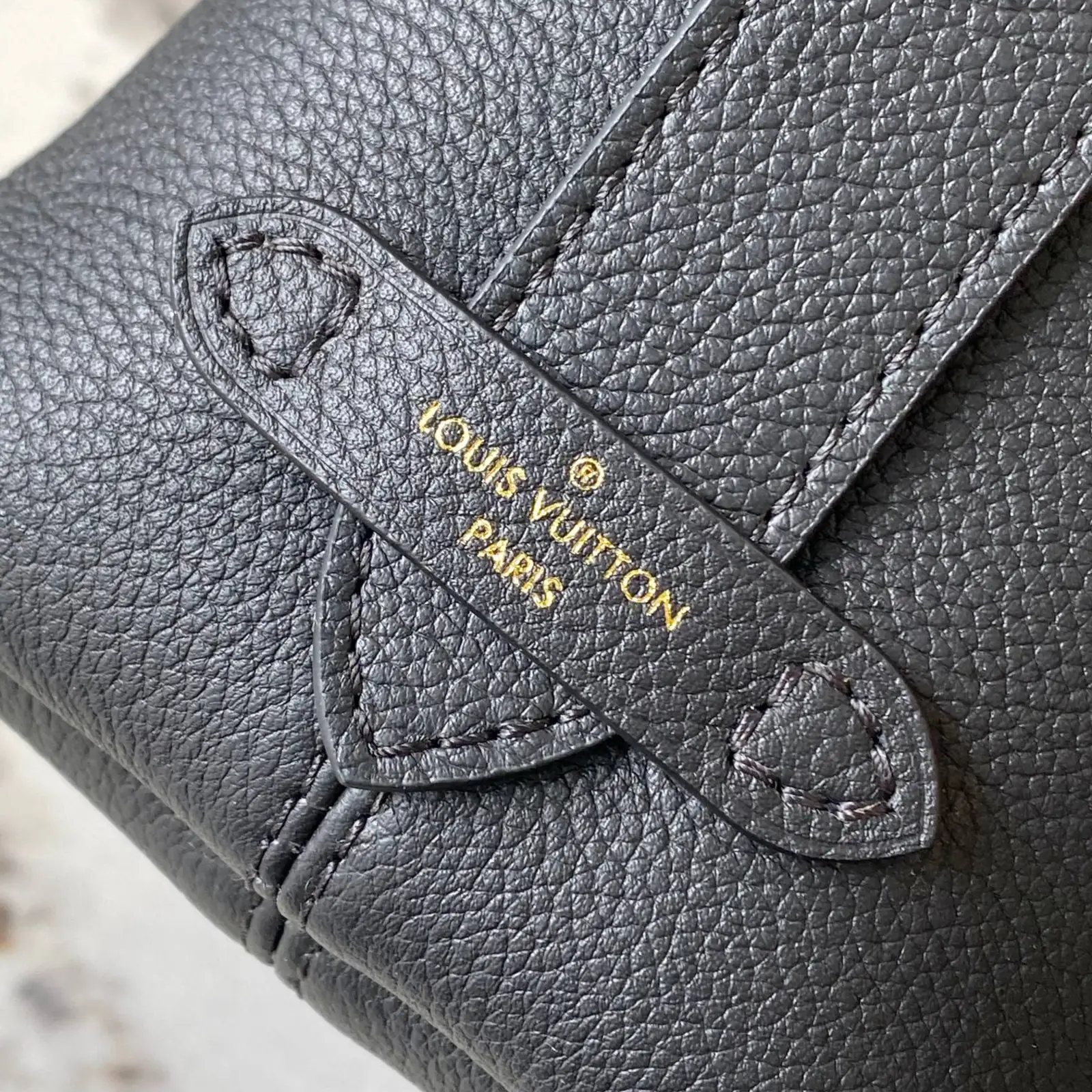 LV Low Key Messenger - Image 4