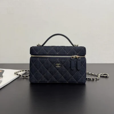 CH - Denim Classic vanity with chain