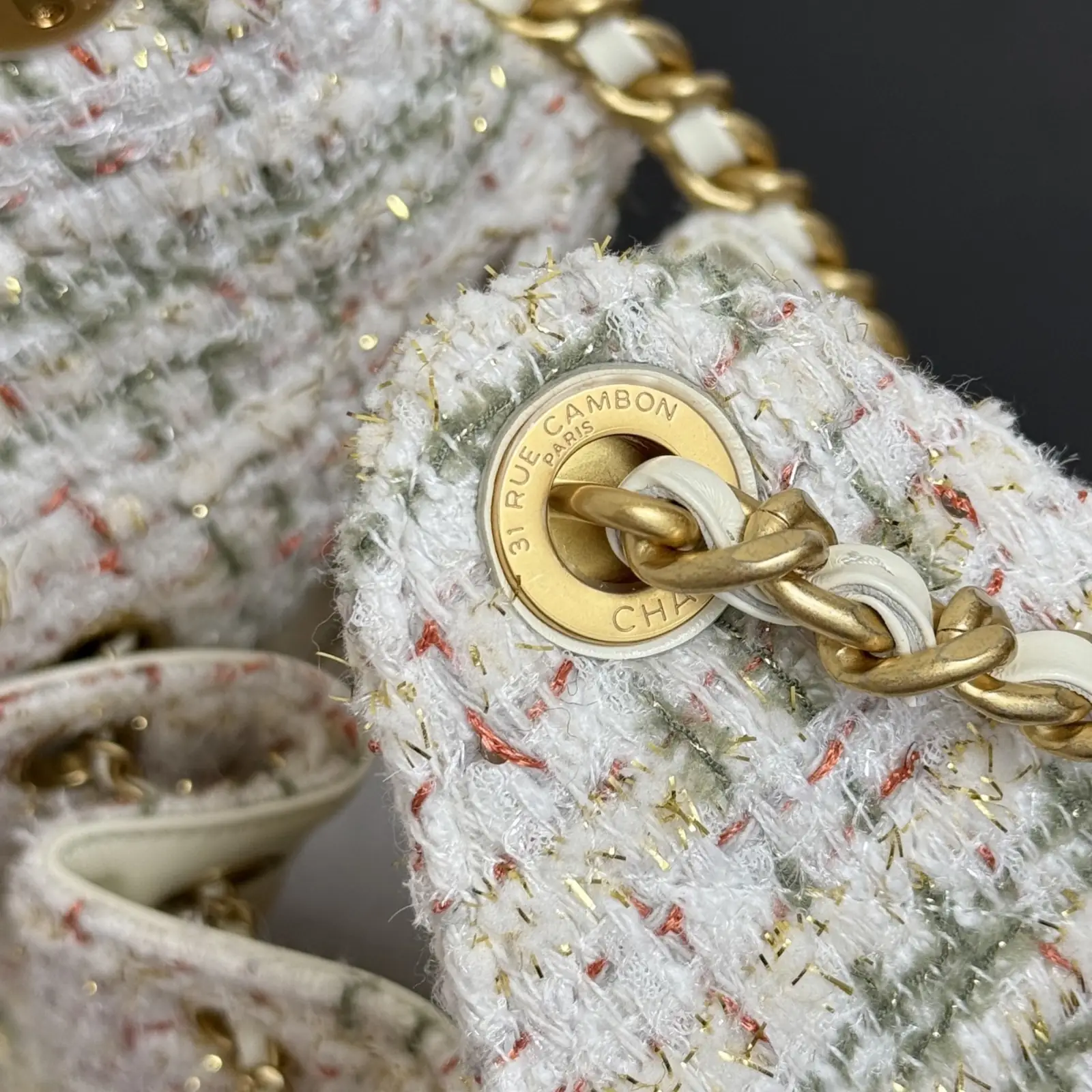 CH 25 Small Wool Tweed Handbag - Image 4