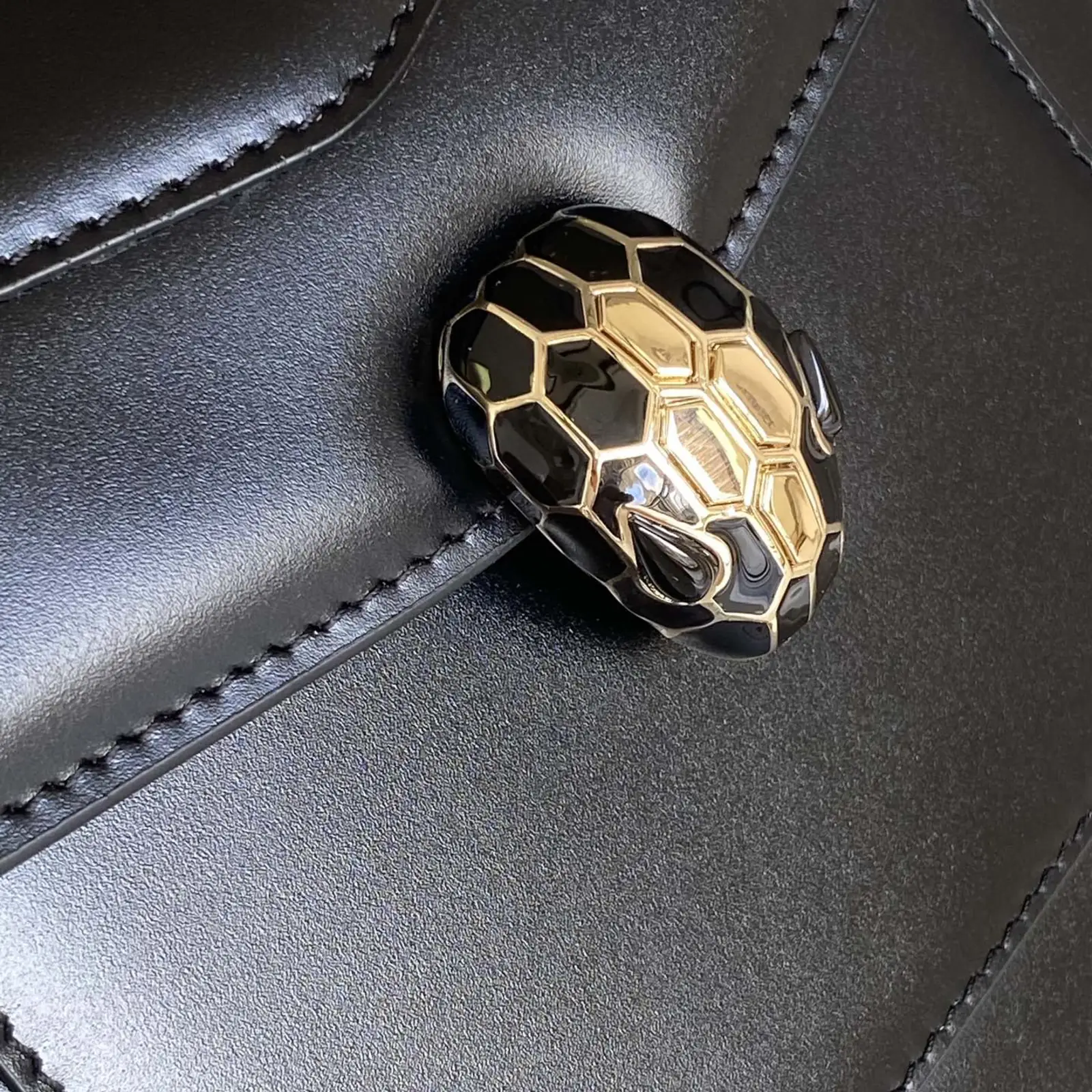 BVG - Top Handle Bag - Image 4