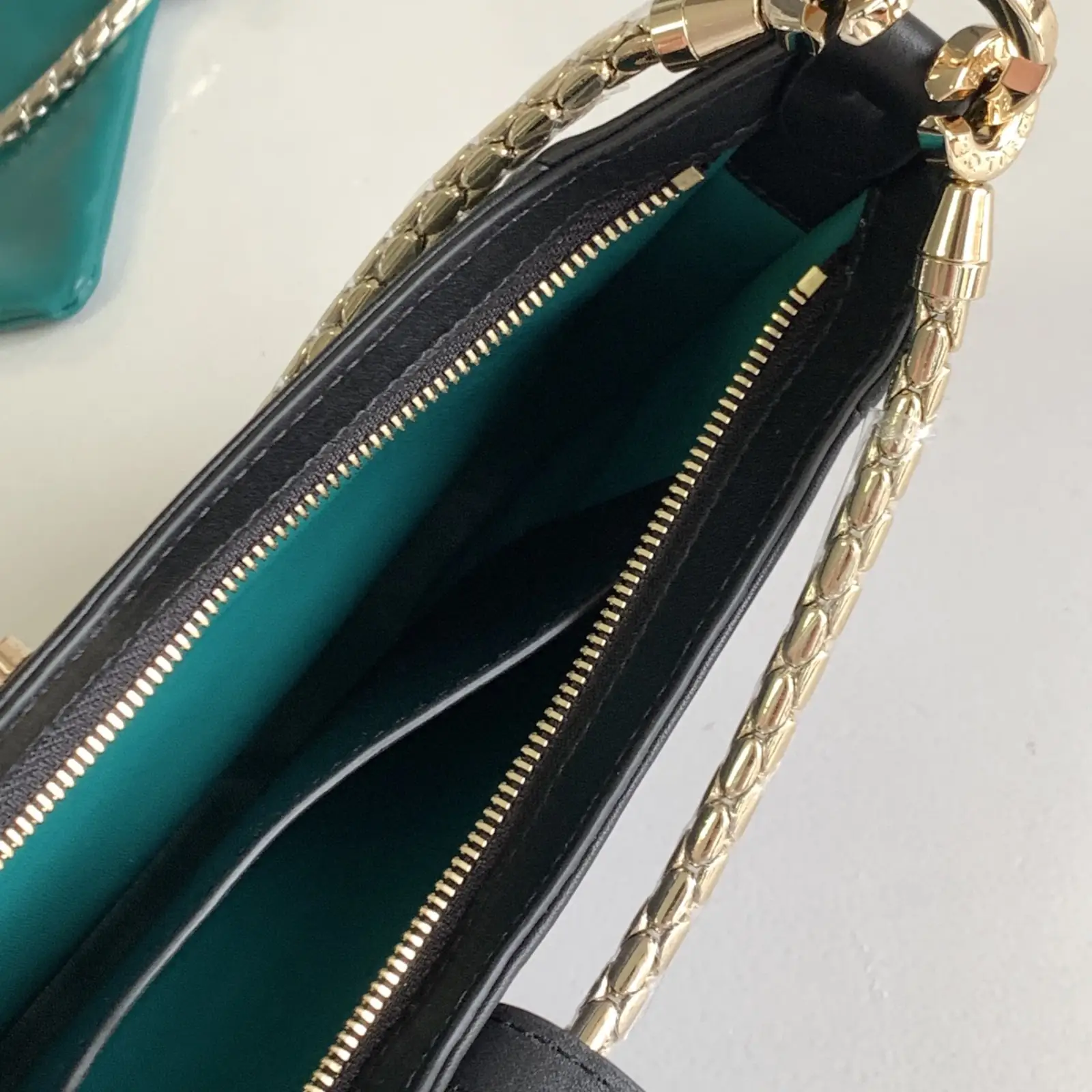 BVG - Baia Shoulder Bag - Image 6